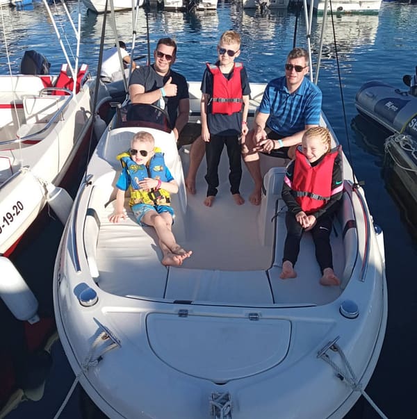 Rent A Boat without licence